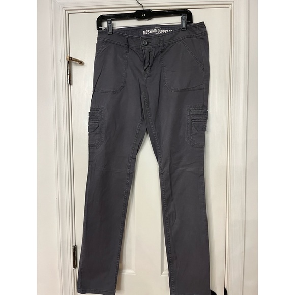 🔥🔥Priced to go! 3 pair bundled khakis in gray / khaki / patterned cream/green! - Picture 8 of 8